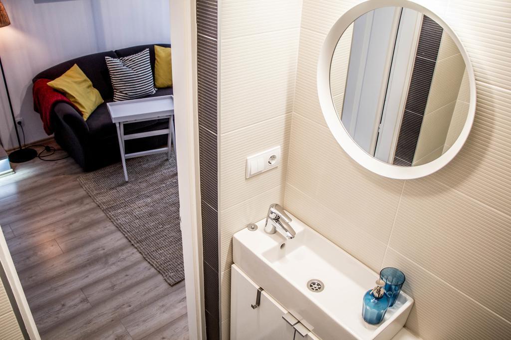 Romeo'S Apartment Budapest Room photo